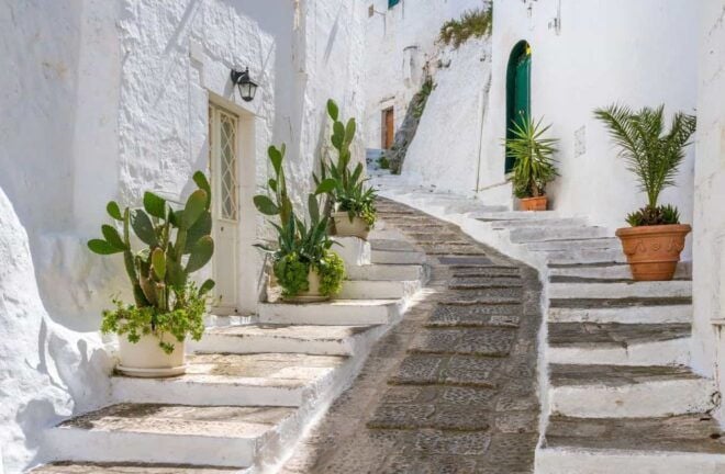 Ostuni: Walking Tour of the White Streets With Local Guide - Historical Background