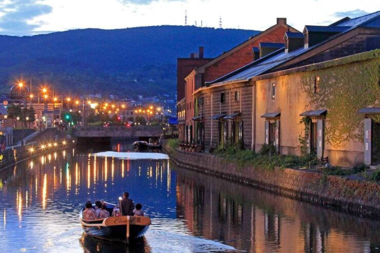 Otaru: Private Guided Walking Tour With Local Guide - Tour Duration and Language Options