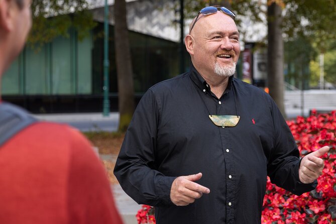 Ōtautahi: Christchurch Small-Group Inner City Walking Tour - Meeting and Pickup