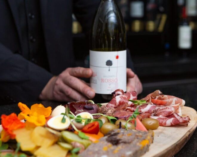 Ottawa: Local Wine and Cider Tour - Buyers + Cellars Tasting Room