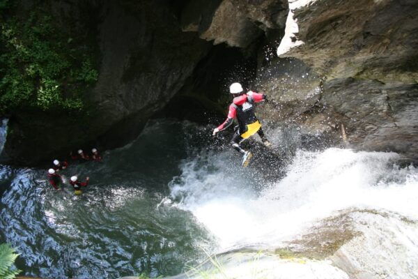 Ötztal: Advanced Canyoning at Auerklamm - Abseiling and Jumps