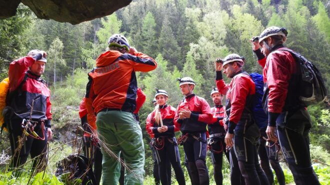 Ötztal: Guided Cave Tour for Beginners - Tour Duration