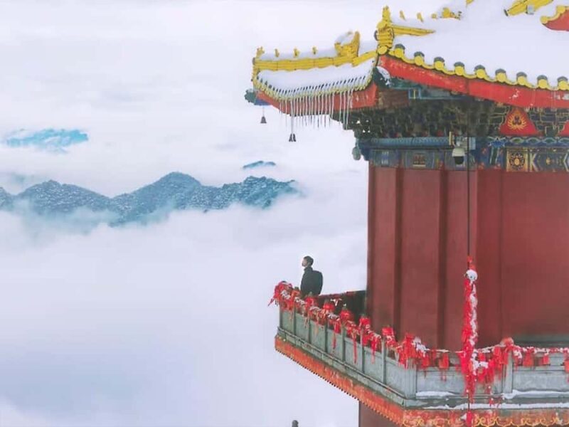 Ourdoors: South Wutai Mountain Hike & Lakeside Hotpot Lunch - Who Should Consider This Tour?