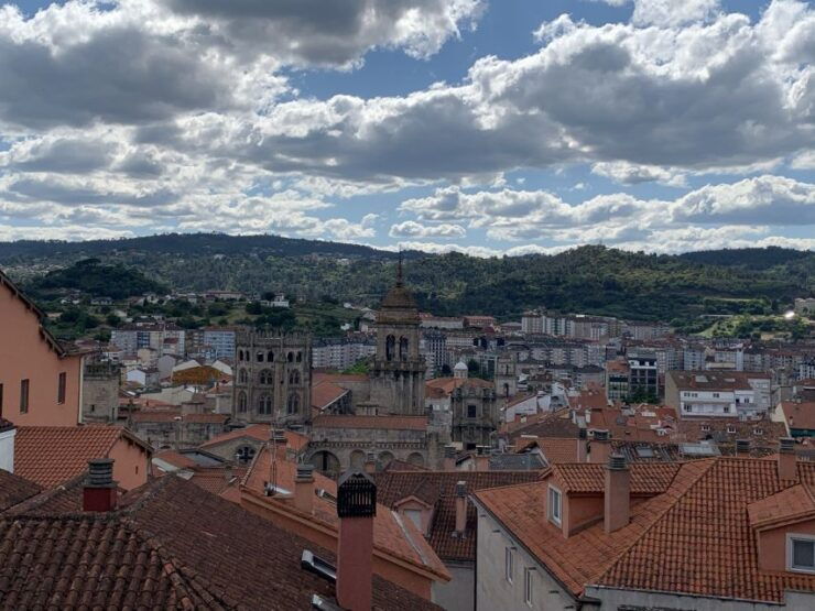 Ourense: Guided Tour and Ticket to Ourense Cathedral - Tour Details
