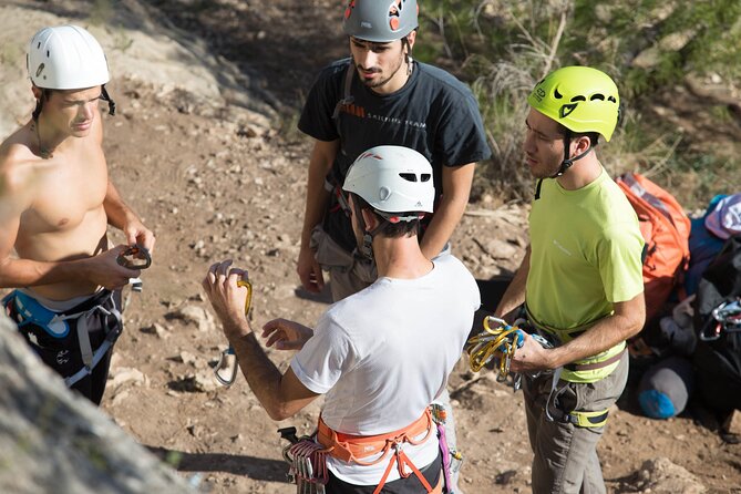 Outdoor Climbing for Beginners - Benefits of Outdoor Climbing
