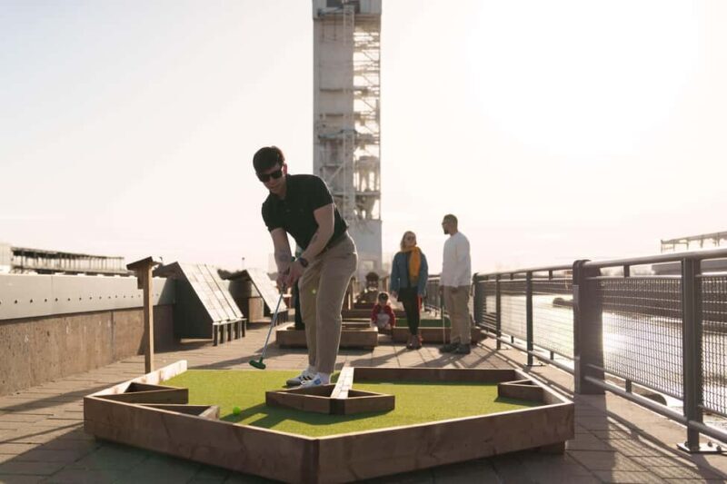 Outdoor mini golf in Montreal - Experience Overview: What to Expect