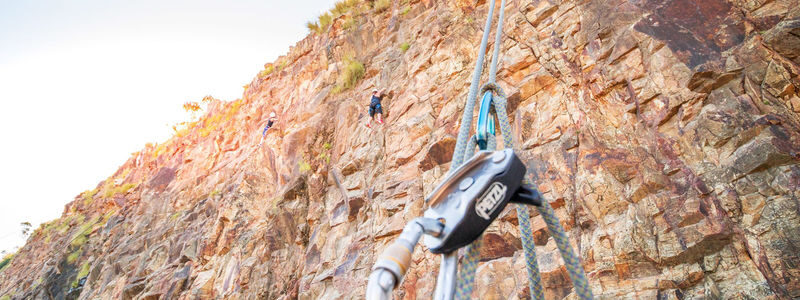 Outdoor Rock Climbing Experience in Brisbane - A cliff climb within reach of Brisbane’s center