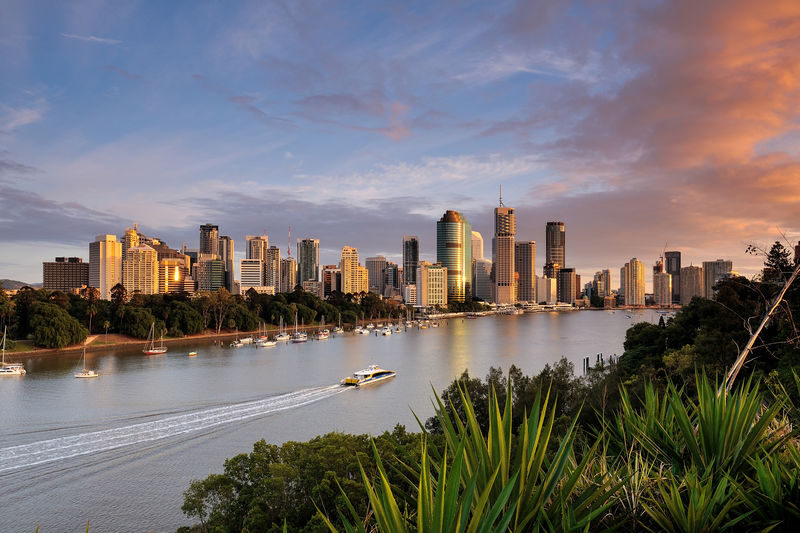 Outdoor Rock Climbing Experience in Brisbane - Day climb or night climb?