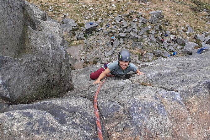 Outdoor Rock Climbing Taster Day in Peak District - Price and Booking