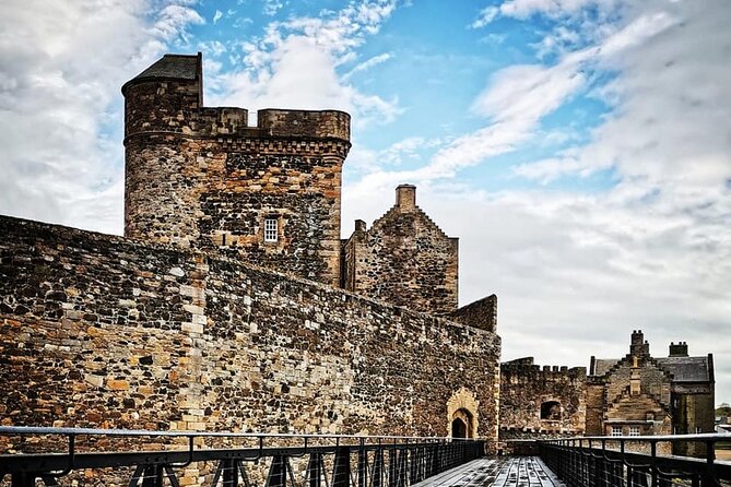 Outlander Film Locations Private Guided Tour - Behind-the-Scenes Insights and Trivia