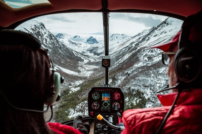 Overflight and Crossing the Andes by Helicopter - A15 - Glaciar Martial Exploration