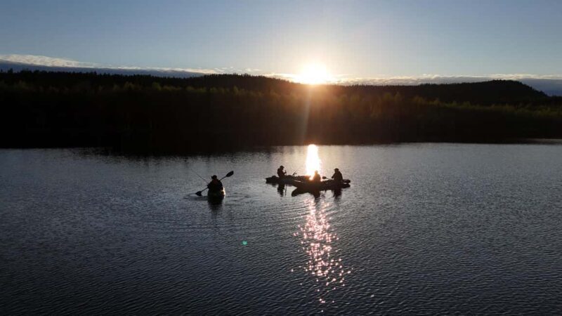 Överkalix - Lapland : Midnight Sun Kayaking Tour with Dinner - The Authenticity and Unique Aspects
