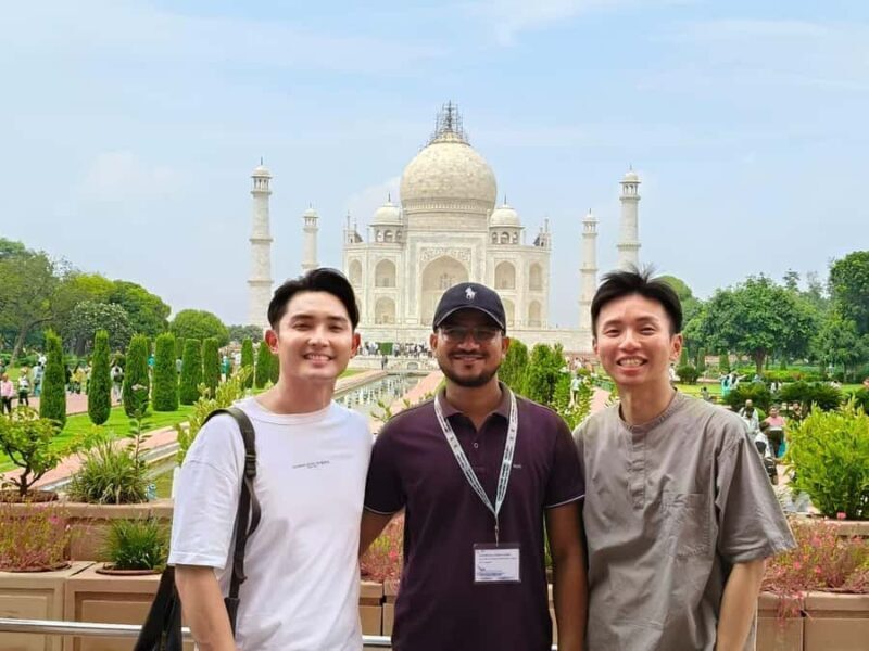 Overnight Agra/Taj Mahal Tour with Fatehpur Sikri and Hotel - Overview of the Tour Experience