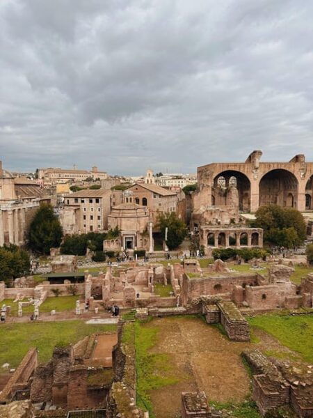 Overnight in Rome and Colosseum and Forum Ticket - Amenities Included