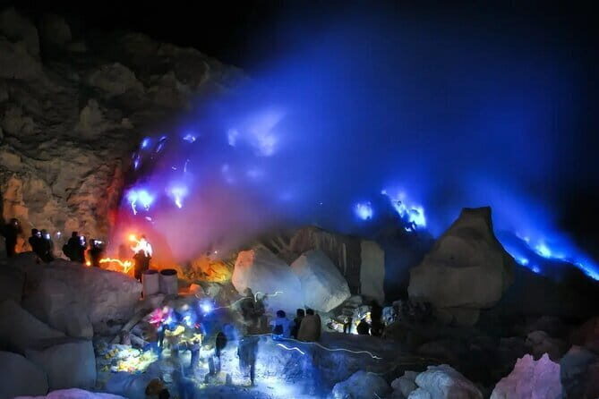Overnight Mount Ijen Blue Fire Trekking Tour From Bali - Exploring the Overnight Mount Ijen Blue Fire Trekking Tour from Bali