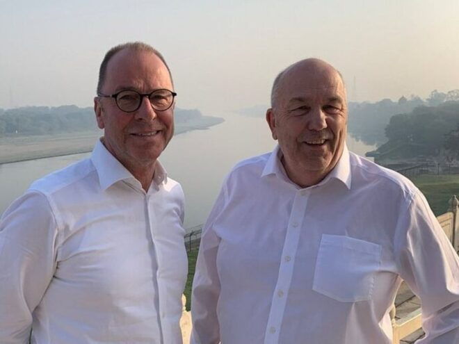 Overnight Tour Of Tajmahal From Mumbai With Delhi Tour - Day 2 Itinerary