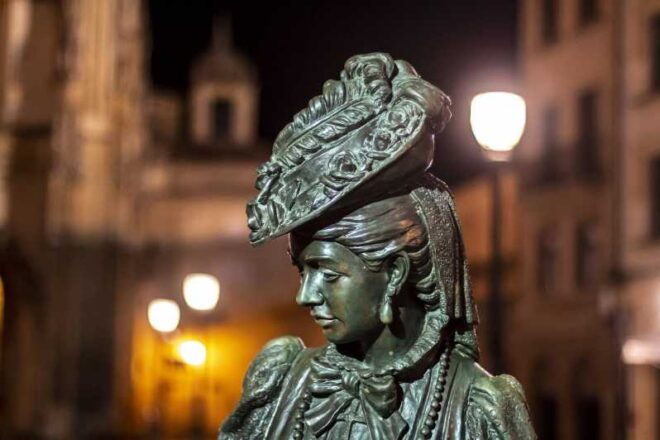 Oviedo - Old Town Private Walking Tour - Itinerary Details