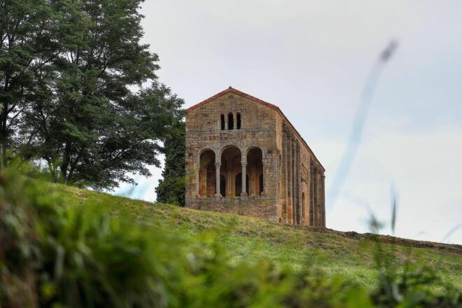 Oviedo - Old Town Private Walking Tour - Free Cancellation