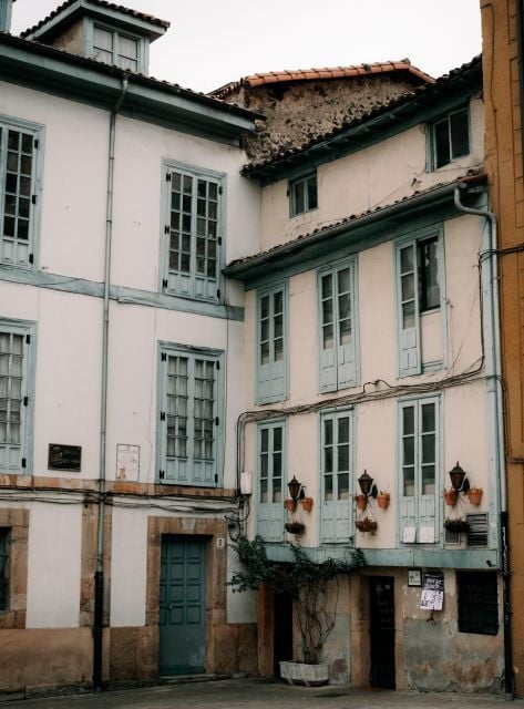Oviedo: Walking Tour of the Historic Center - Highlights of Historic Sites