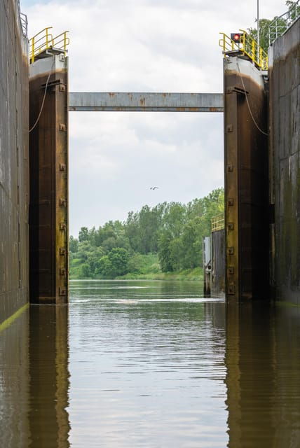 Owicim: Vistula River Cruise with Captain Pilecki Story - Engaging Meta Description