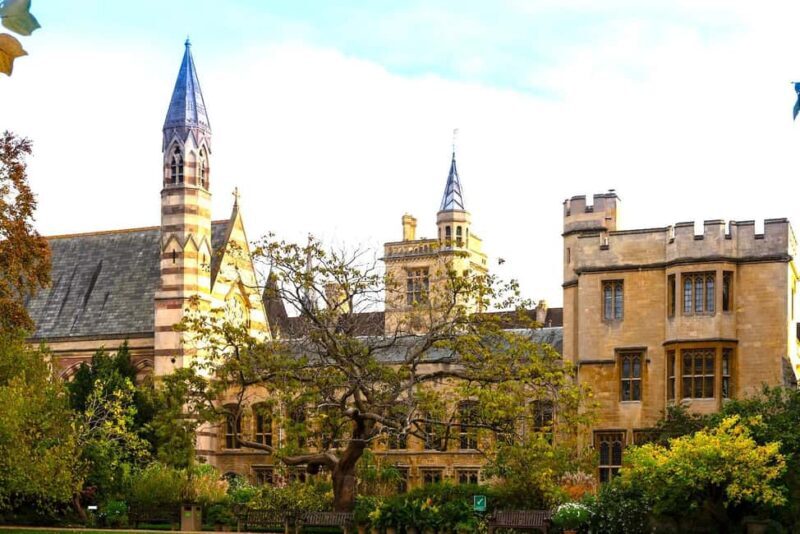 Oxford: Architecture & Literature Historical Walking Tour - FAQ