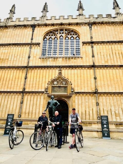 Oxford Bike & Walking Tour: 3 hrs of City, Colleges & Canal. - FAQs