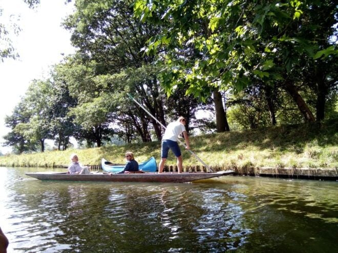 Oxford: Chauffeured Punting River With Optional Walking Tour - Full Description of Activity