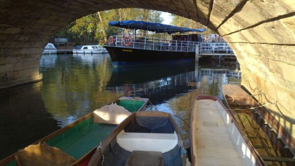 Oxford: Chauffeured Punting River With Optional Walking Tour - The Sum Up