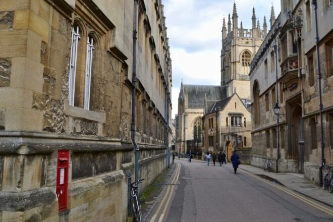 Oxford: CS Lewis and JRR Tolkien Walking Tour - Exploring the Lives of CS Lewis and JRR Tolkien