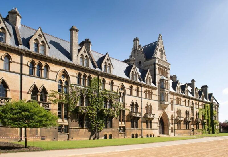 Oxford: Express Walk with a Local in 60 minutes - Good To Know
