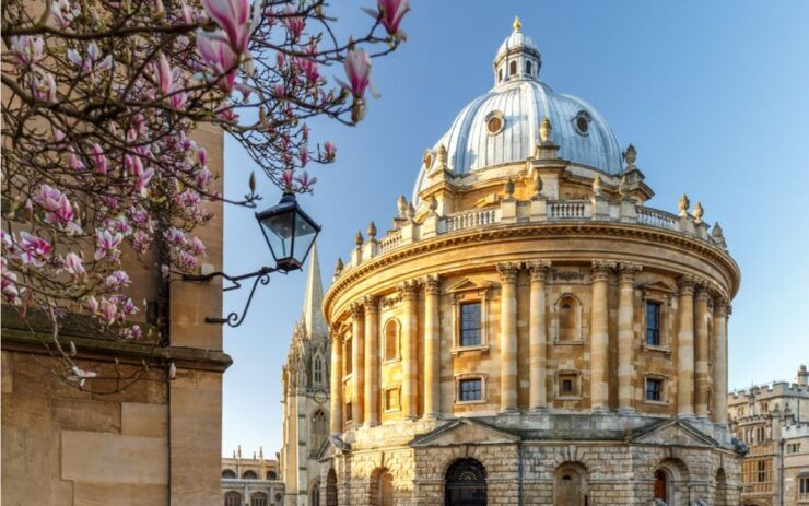 Oxford: Famous Alumni Outdoor Escape Game - Activity Details and Benefits