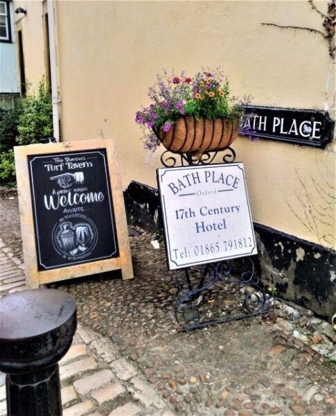 Oxford Famous and Hidden Gems - Meeting Point and Starting Point