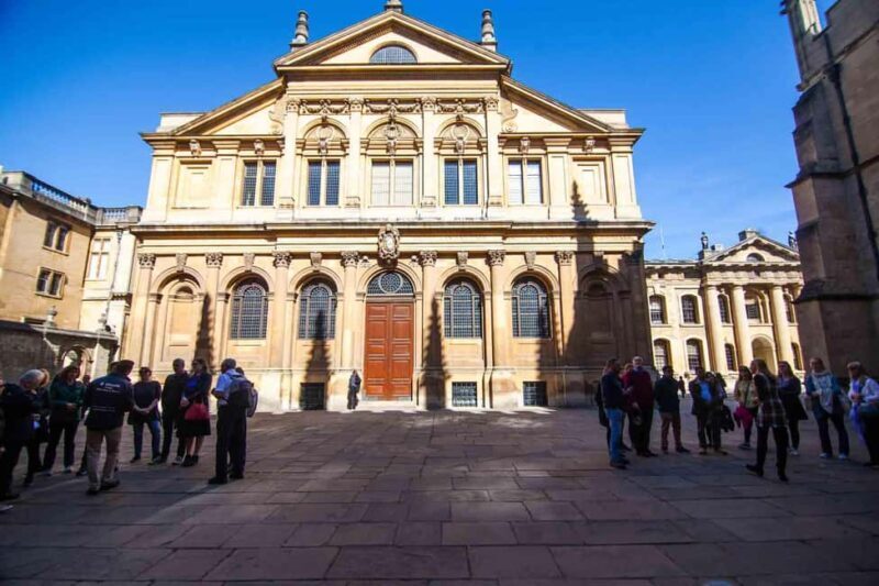 Oxford: Inspector Morse, Lewis, and Endeavour Walking Tour - FAQ