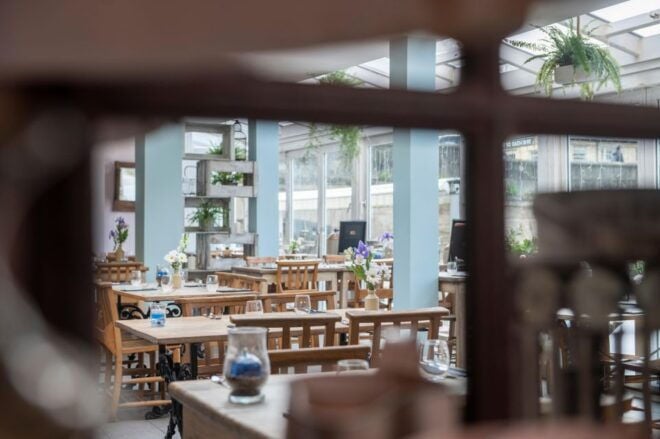 Oxford: Luxury Afternoon High Tea With River Views - Overall Benefits and Features