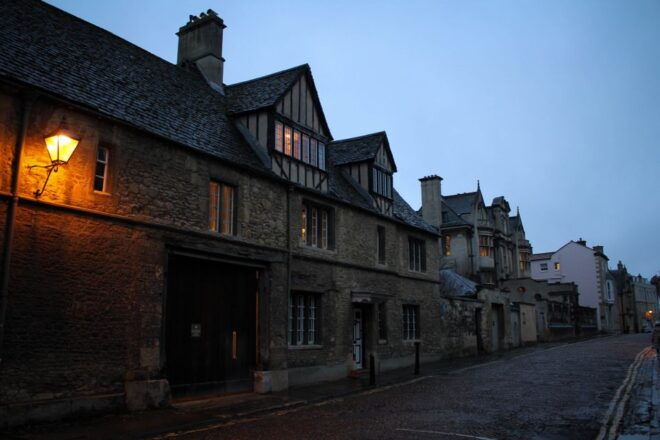 Oxford: Official “Haunted Oxford” Ghost Tour - Similar Activities