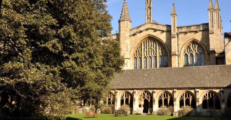 Oxford On Screen Walking Tour - Experience Highlights