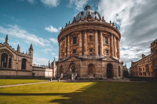 Oxford On Screen Walking Tour - Filming Locations and Stories