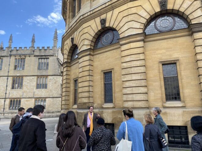 Oxford: Original Uncomfortable Oxford Walking Tour - Itinerary Details