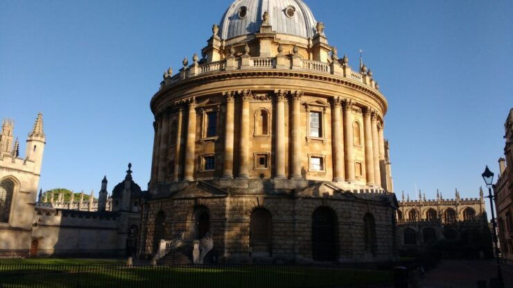 Oxford: Pre-Raphaelite Walking Tour With Exeter College - Special Access
