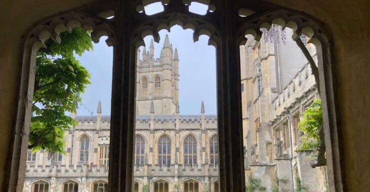 Oxford: Private City Tour & University Historical Highlights - Historic University and Famous Alumni