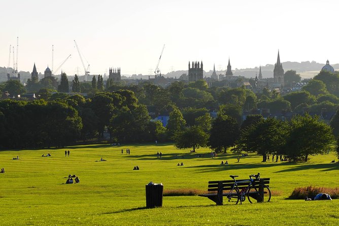 Oxford Private Walking Tour With Town-To-Gown Guide - Meeting and Pickup Details