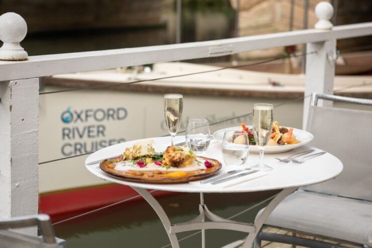 Oxford: River Cruise and 6-Course Tasting at The Folly - Free Cancellation and Refund Policy