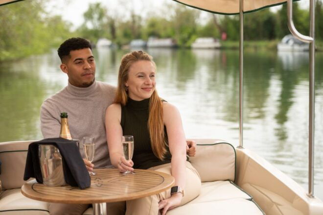 Oxford: River Cruise and 6-Course Tasting at The Folly - Duration and Starting Times