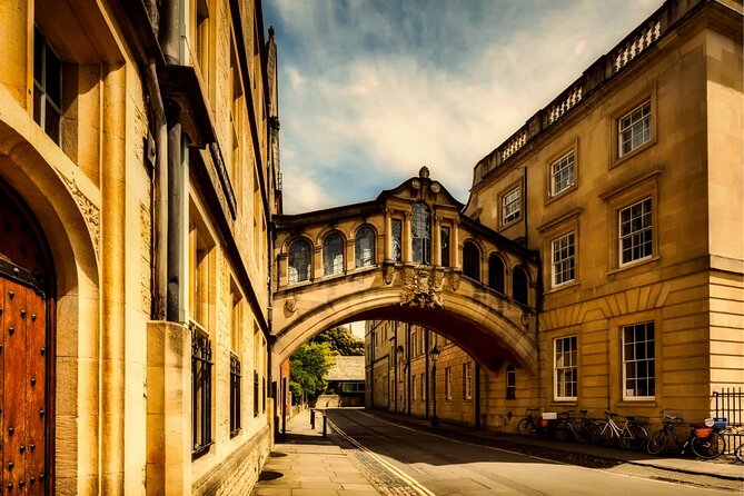Oxford Scavenger Hunt and Best Landmarks Self-Guided Tour - The Sum Up