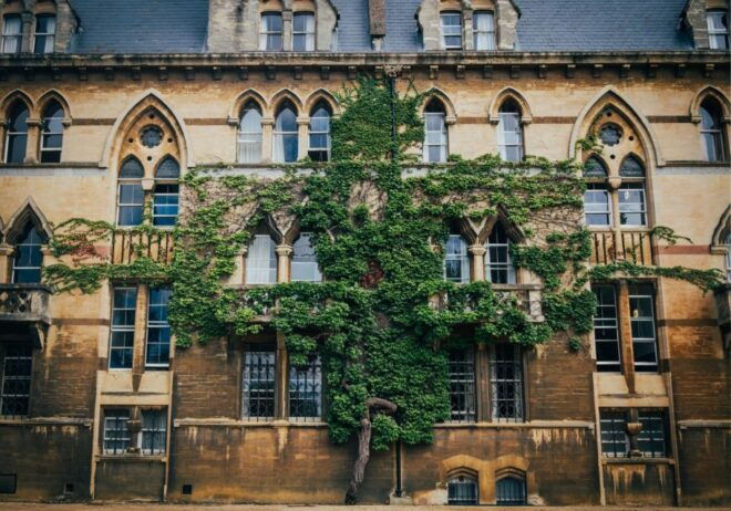Oxford Scavenger Hunt and Sights Self-Guided Tour - Highlights