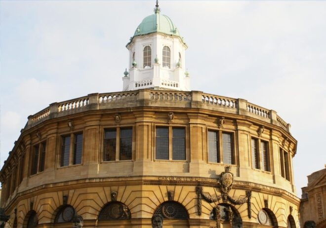 Oxford Scavenger Hunt and Sights Self-Guided Tour - Tour Details