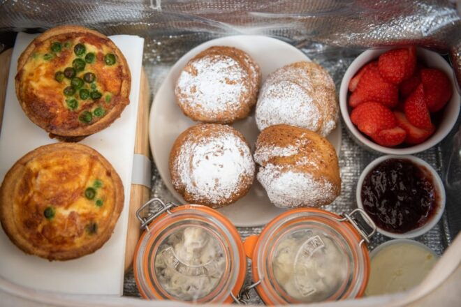 Oxford: Scenic Sightseeing Cruise With Gourmet Picnic - Picnic Lunch Details