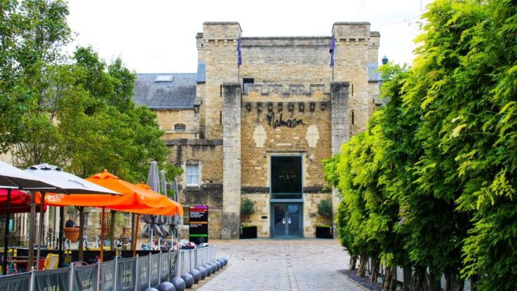 Oxford: Self Guided City Walk and Interactive Treasure Hunt - Activity Details and Flexibility