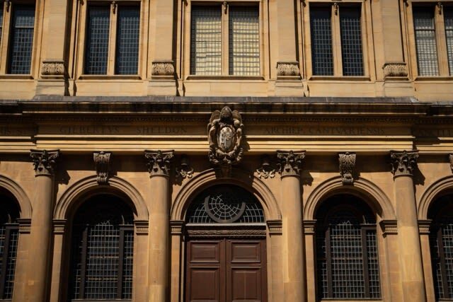 Oxford University Half-Day Walking & Punting Tour - Should you book it?