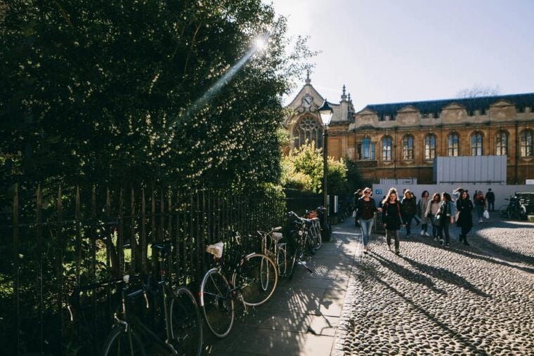 Oxford: University of Oxford Student-led Walking Tour - Practical Details and Tips